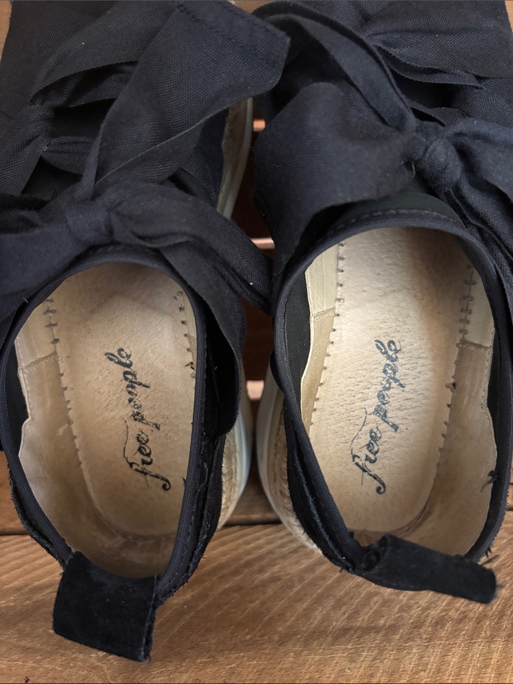 Chapmin Free People Black Espadrille Bow Sneakers Size 40 9 9.5 - Picture 10 of 10